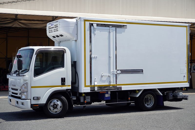 日野 デュトロ 小型 車両重機運搬 2KG-XZU720M R6 の中古トラック【車両No.192119】