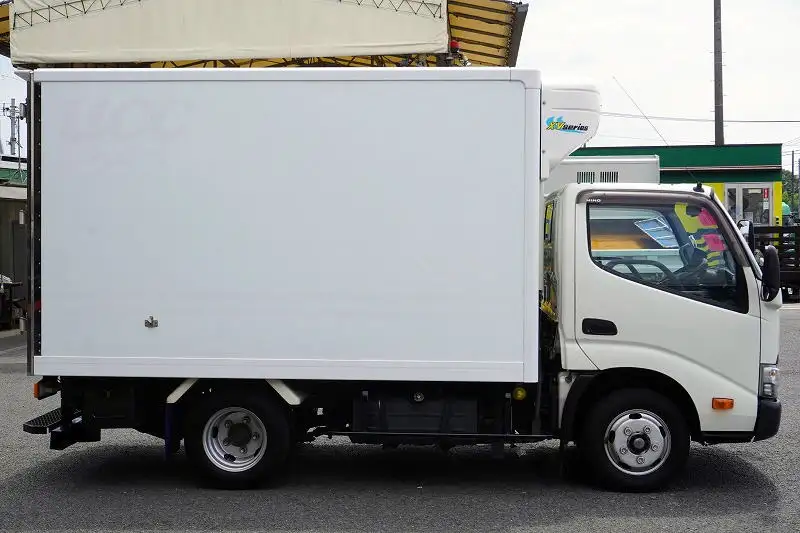 日野 デュトロ 小型 冷凍冷蔵 低温 2室の中古トラック画像2