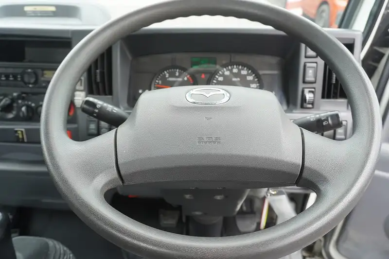 マツダ タイタン 小型 平ボディ 2RG-LKR88A H31/R1の中古トラック画像8