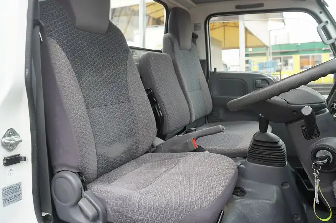 マツダ タイタン 小型 平ボディ 2RG-LKR88A H31/R1の中古トラック画像7