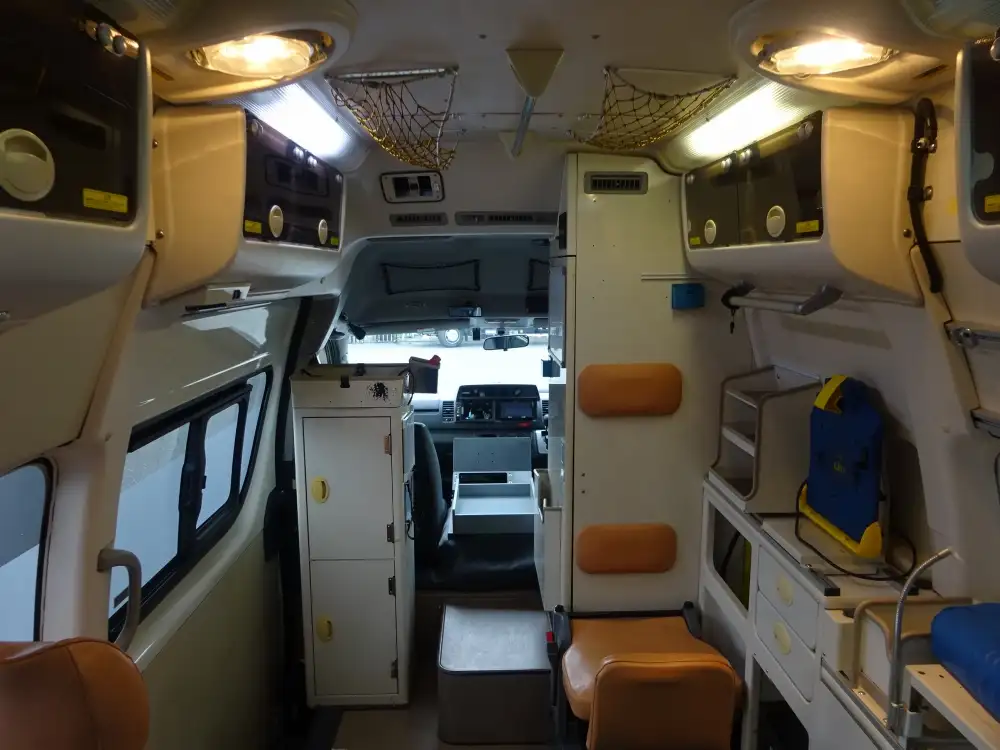 トヨタ ハイエース 小型 特殊車両 CBF-TRH226S H28の中古トラック画像14