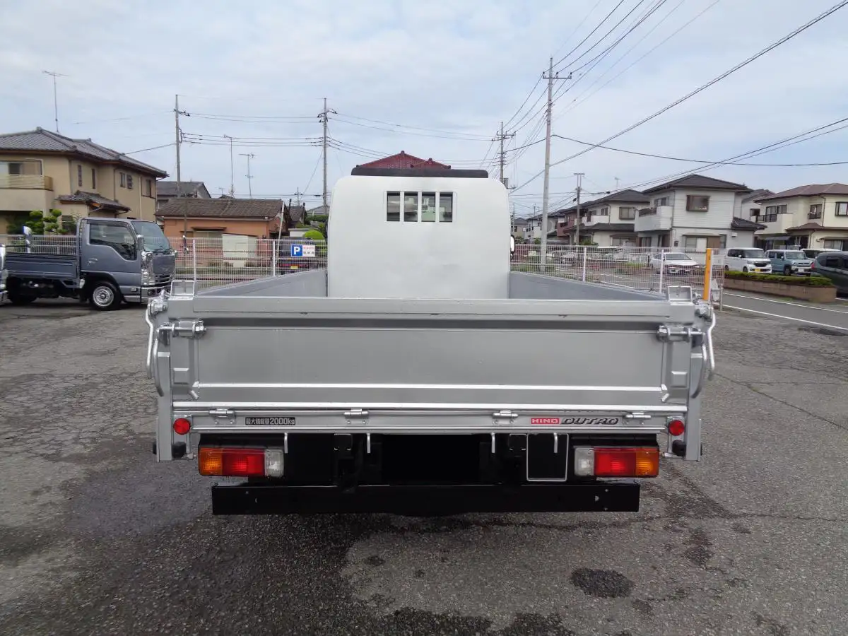 日野 デュトロ 小型 平ボディ 床鉄板 TKG-XZU775Mの中古トラック画像4