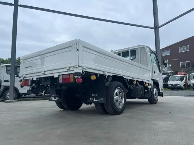 いすゞ エルフ 小型 平ボディ 10尺 の中古トラック【車両No