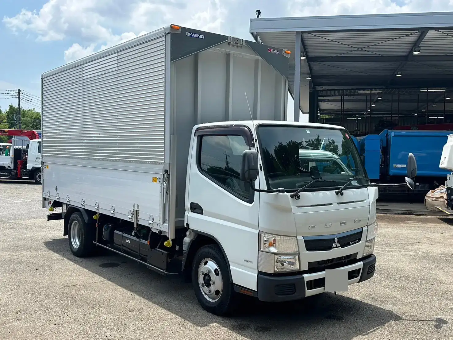 三菱 キャンター 小型 ウイング TPG-FEA50 H30の中古トラック画像2