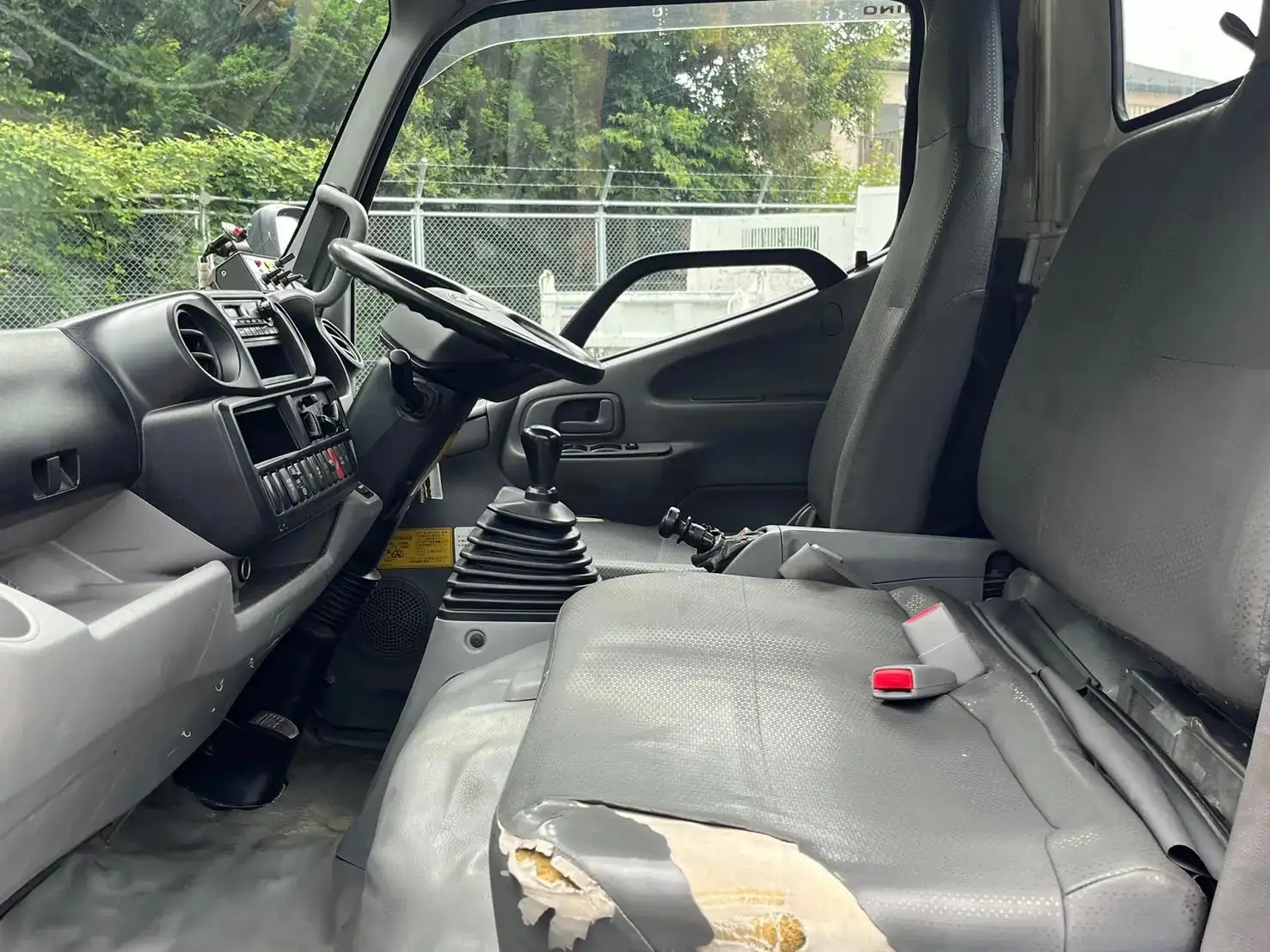 日野 デュトロ 小型 パッカー車 巻き込み式 回転ダンプ式の中古トラック画像11