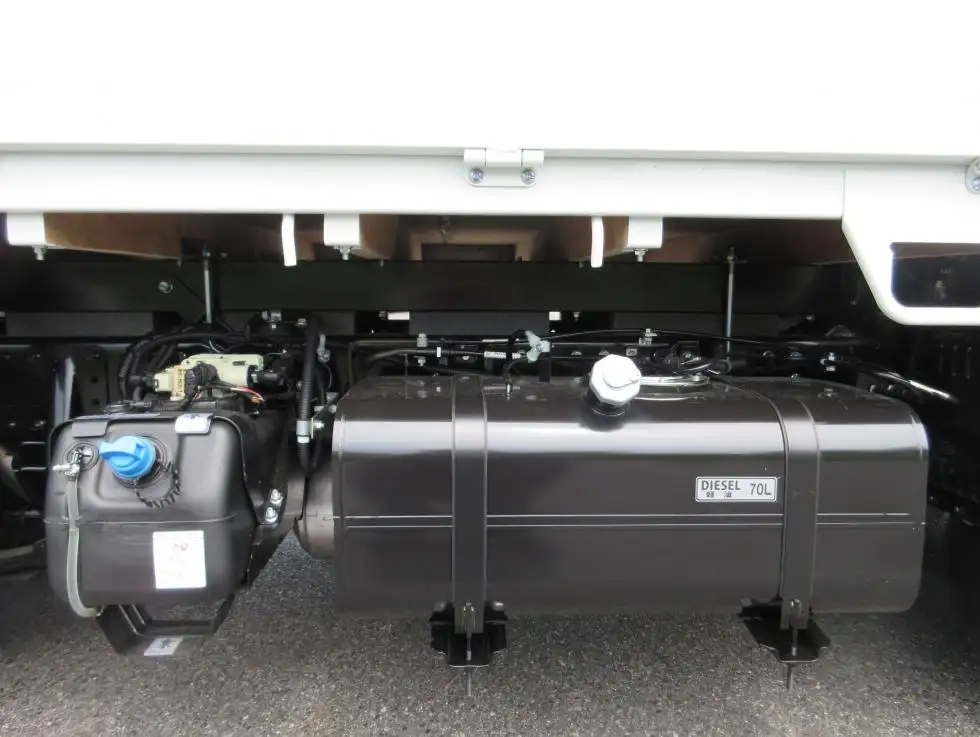 三菱 キャンター 小型 平ボディ 2RG-FBAV0 の中古トラック画像11