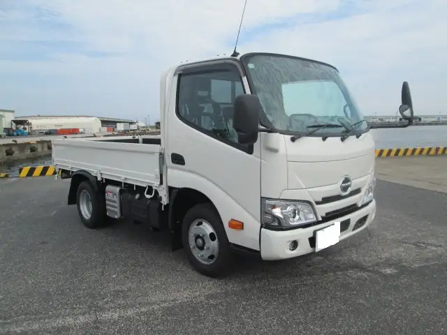 日野 デュトロ 小型 平ボディ 2KG-XZC605M R5の中古トラック画像3
