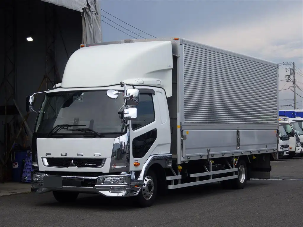 三菱 ファイター 中型/増トン ウイング エアサス ベッドの中古トラック画像1