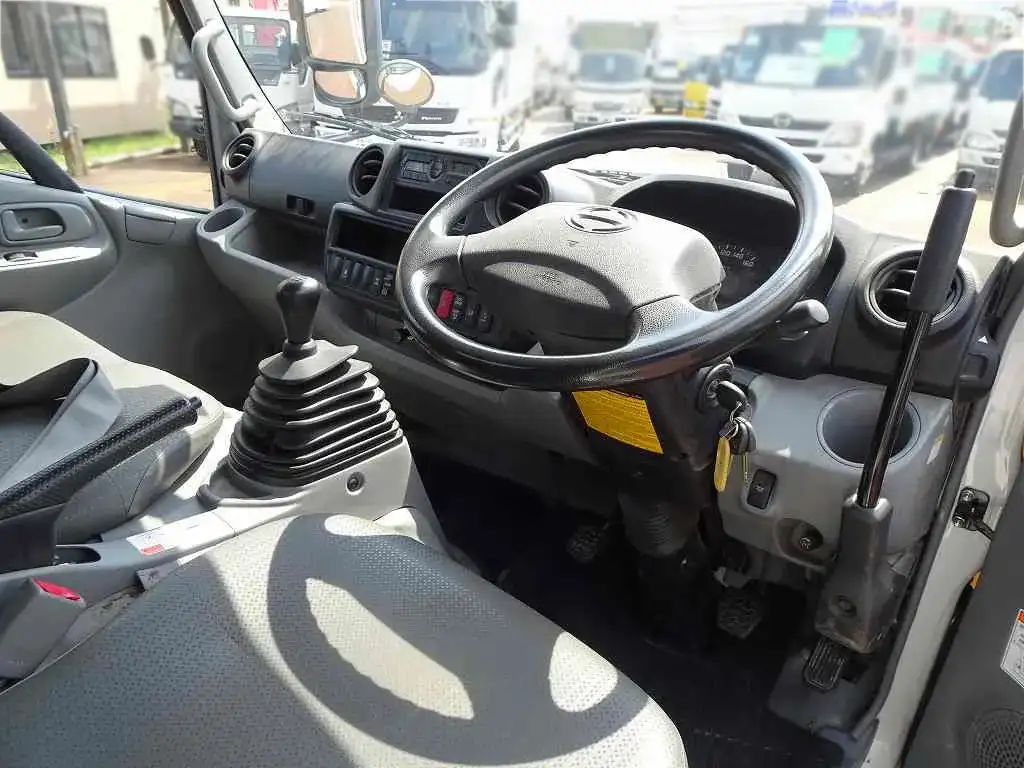 日野 デュトロ 小型 ダンプ 強化 TKG-XZU675Tの中古トラック画像9