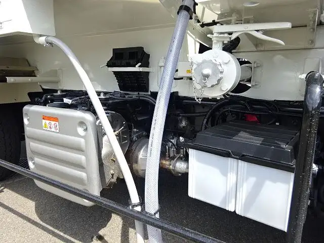 日野 デュトロ 小型 タンク車 ローリー 2KG-XZU685Mの中古トラック画像像17