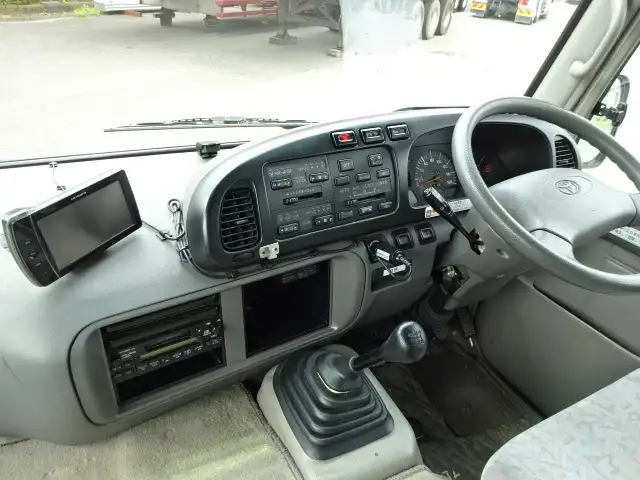 トヨタ コースター 小型 バス マイクロバス PB-XZB50の中古トラック画像12