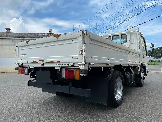 マツダ タイタン 小型 平ボディ BKG-LKR85A H22の中古トラック画像3