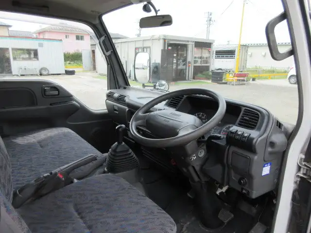 日産 アトラス 小型 平ボディ 幌 KR-AKR81EAの中古トラック画像12