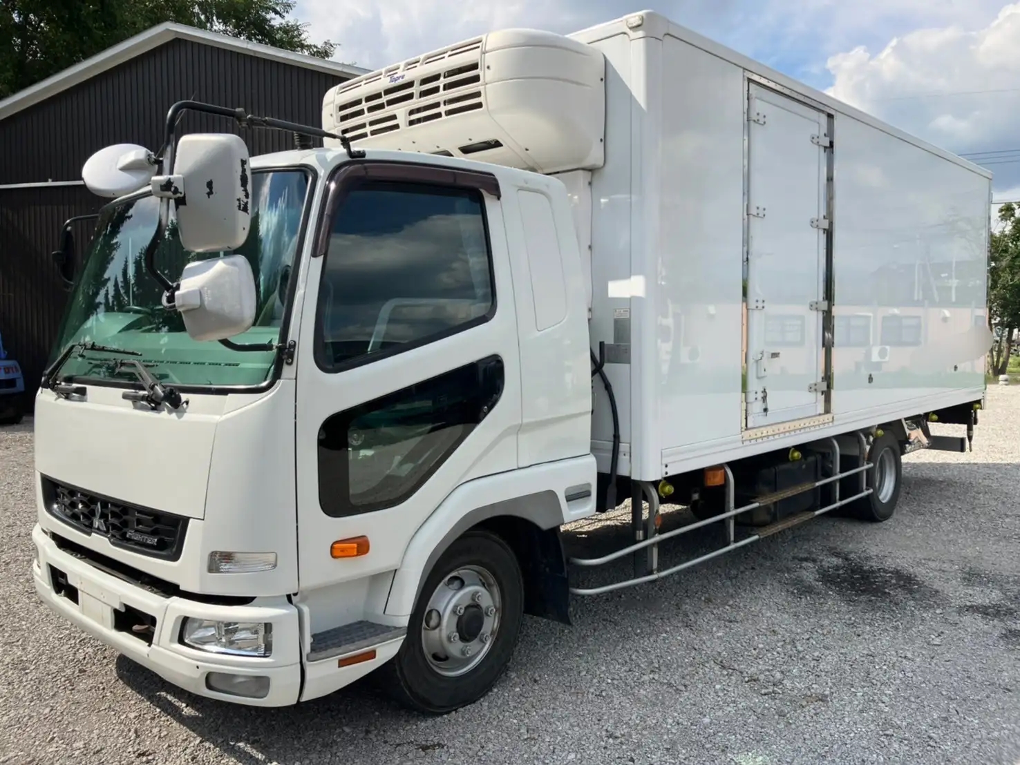 三菱 ファイター 中型/増トン 冷凍冷蔵 標準 TKG-FK64F
