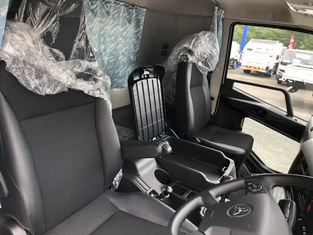 三菱 ファイター 中型/増トン 車両重機運搬 ウインチ ベッドの中古トラック画像9