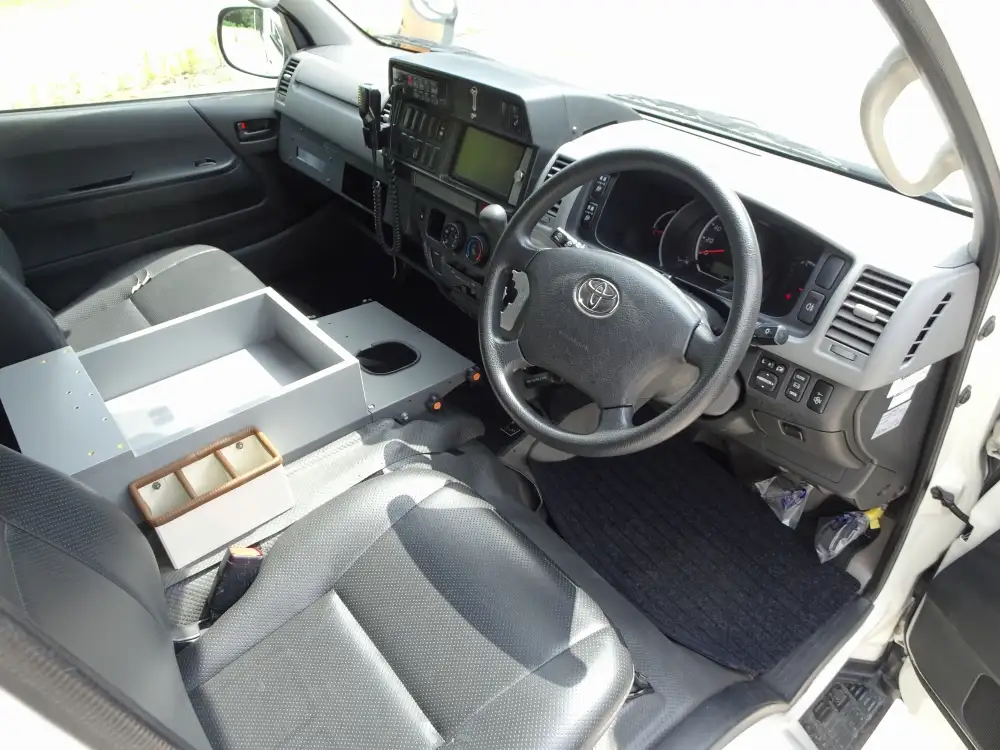 トヨタ ハイエース 小型 特殊車両 CBF-TRH226S H23の中古トラック画像6
