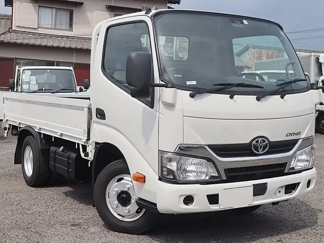 トヨタ ダイナ 小型 平ボディ TKG-XZC605 H29の中古トラック画像2