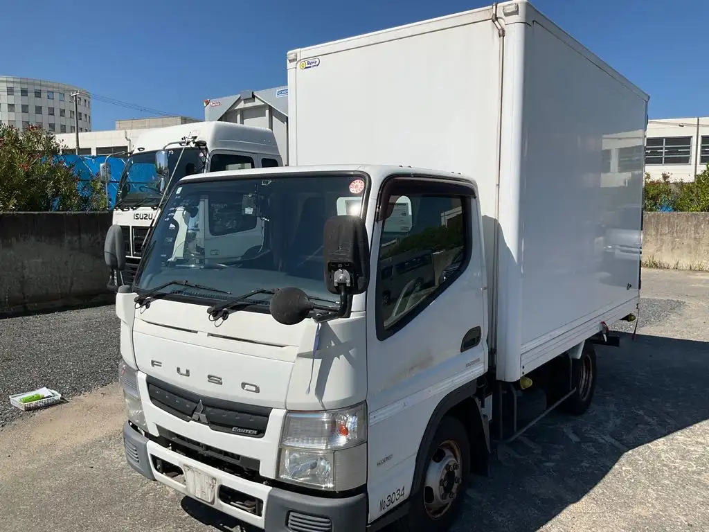 三菱 キャンター 小型 アルミバン FBA00 H26 の中古トラック【車両No.170141】