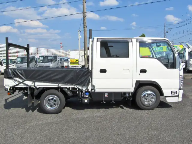 いすゞ エルフ 小型 平ボディ Wキャブ 2RG-NJR88Aの中古トラック画像3