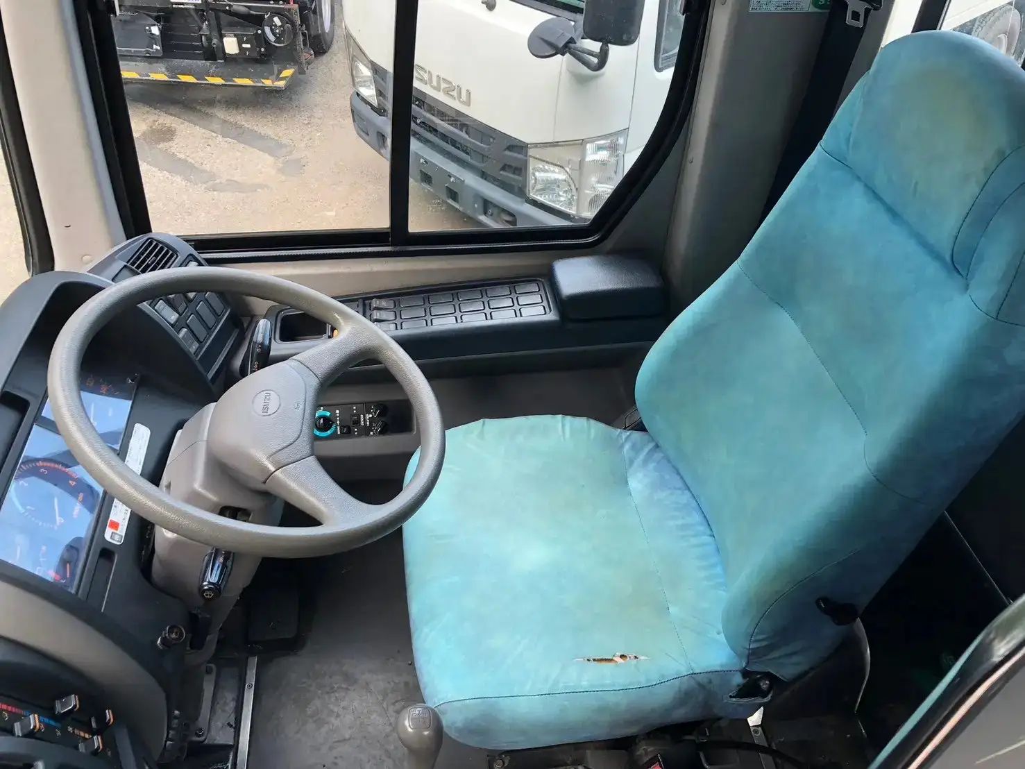 いすゞ ガーラミオ 中型/増トン バス 乗合バス BDG-RR7JJBJの中古トラック画像6