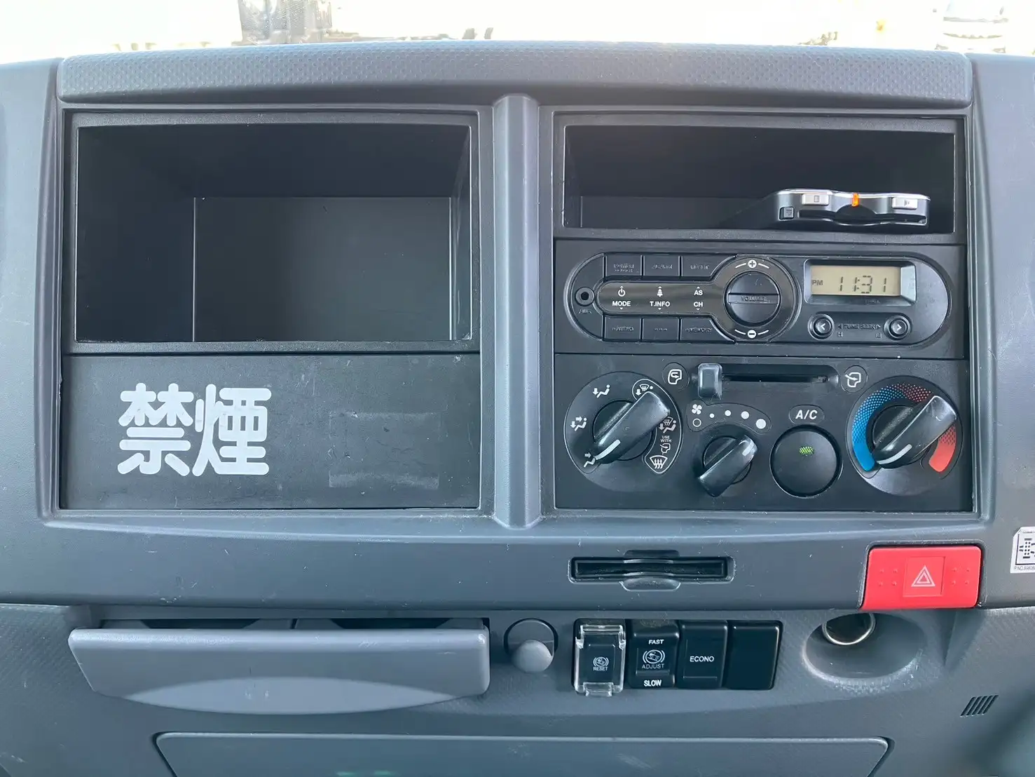 いすゞ エルフ 小型 アルミバン パワーゲート TRG-NMR85ANの中古トラック画像12