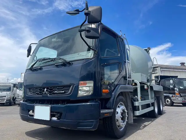 三菱 ファイター 中型/増トン ミキサー・ポンプ ベッド QDG-FQ62Fの中古トラック画像1