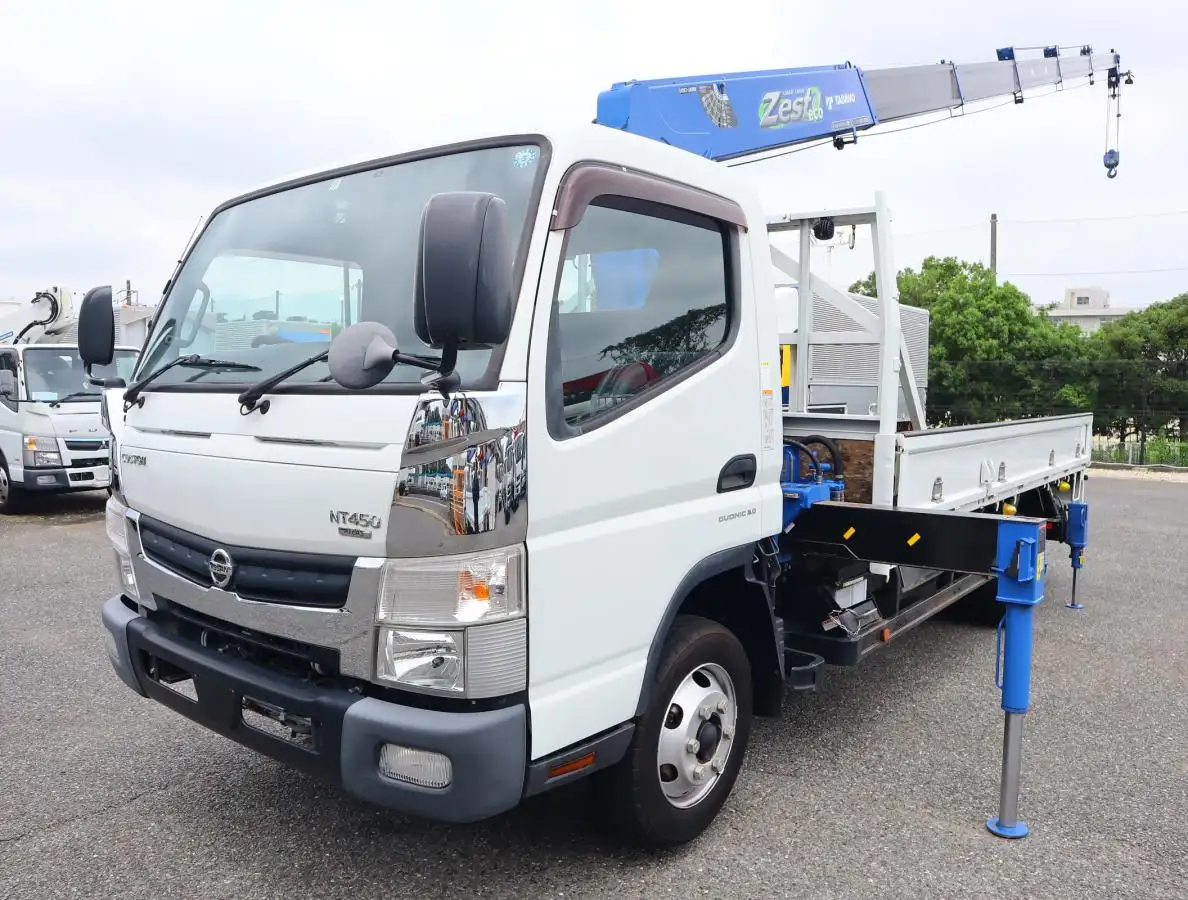 日産 アトラス 小型 クレーン付 床鉄板 6段の中古トラック画像1