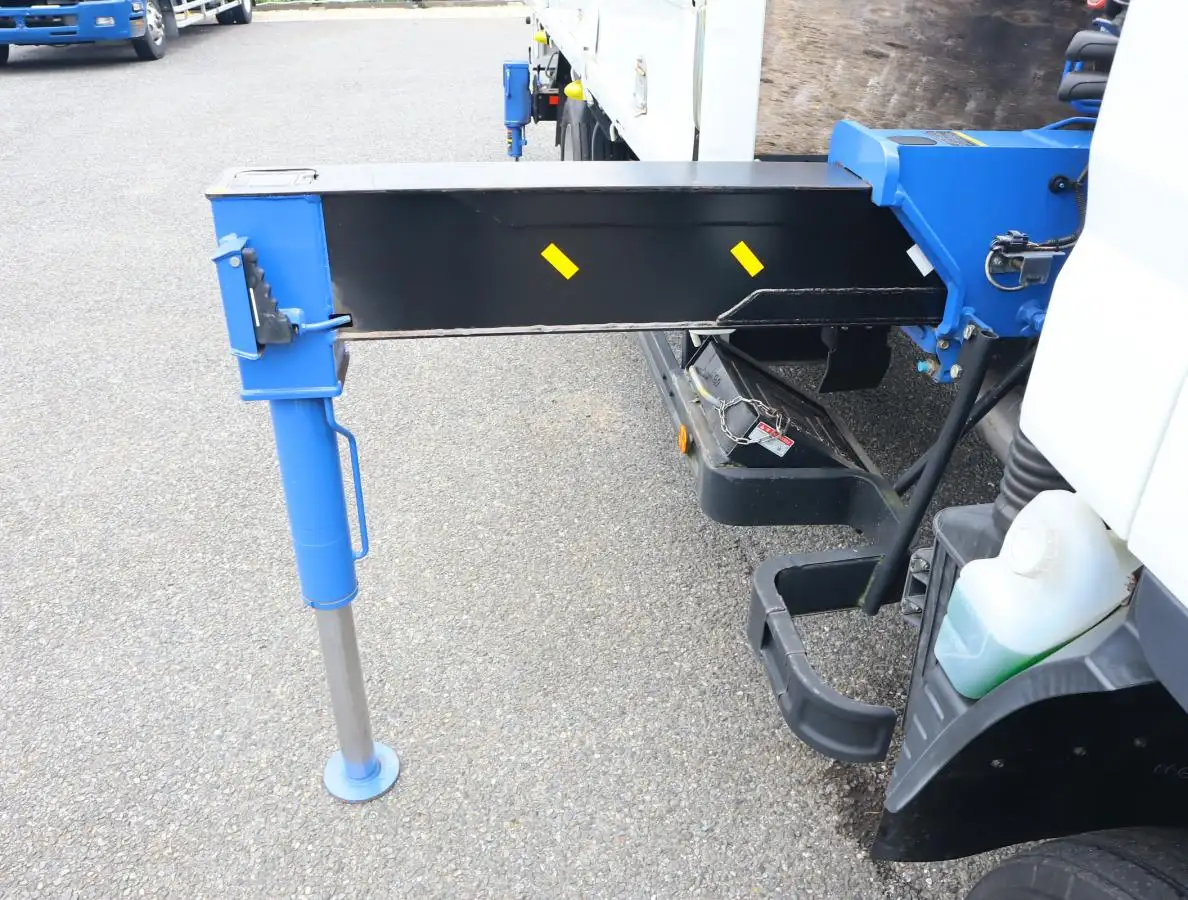 日産 アトラス 小型 クレーン付 床鉄板 6段の中古トラック画像11
