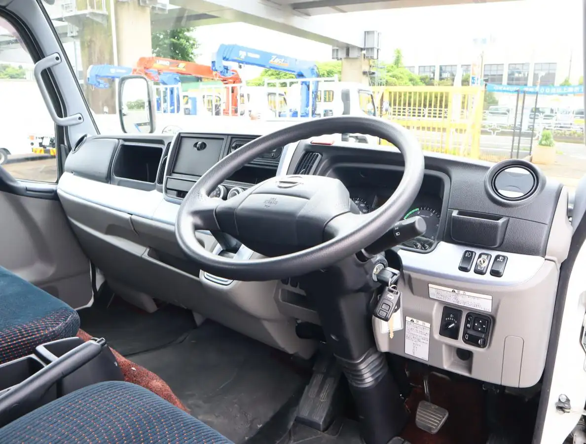 日産 アトラス 小型 クレーン付 床鉄板 6段の中古トラック画像14