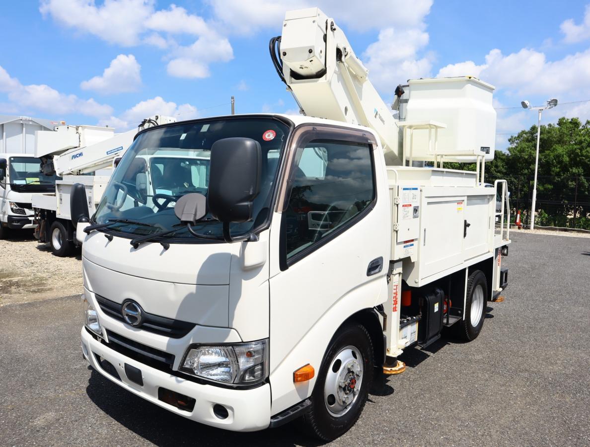 日野 デュトロ 小型 平ボディ 2RG-XZC605M R3 の中古トラック【車両No.141302】