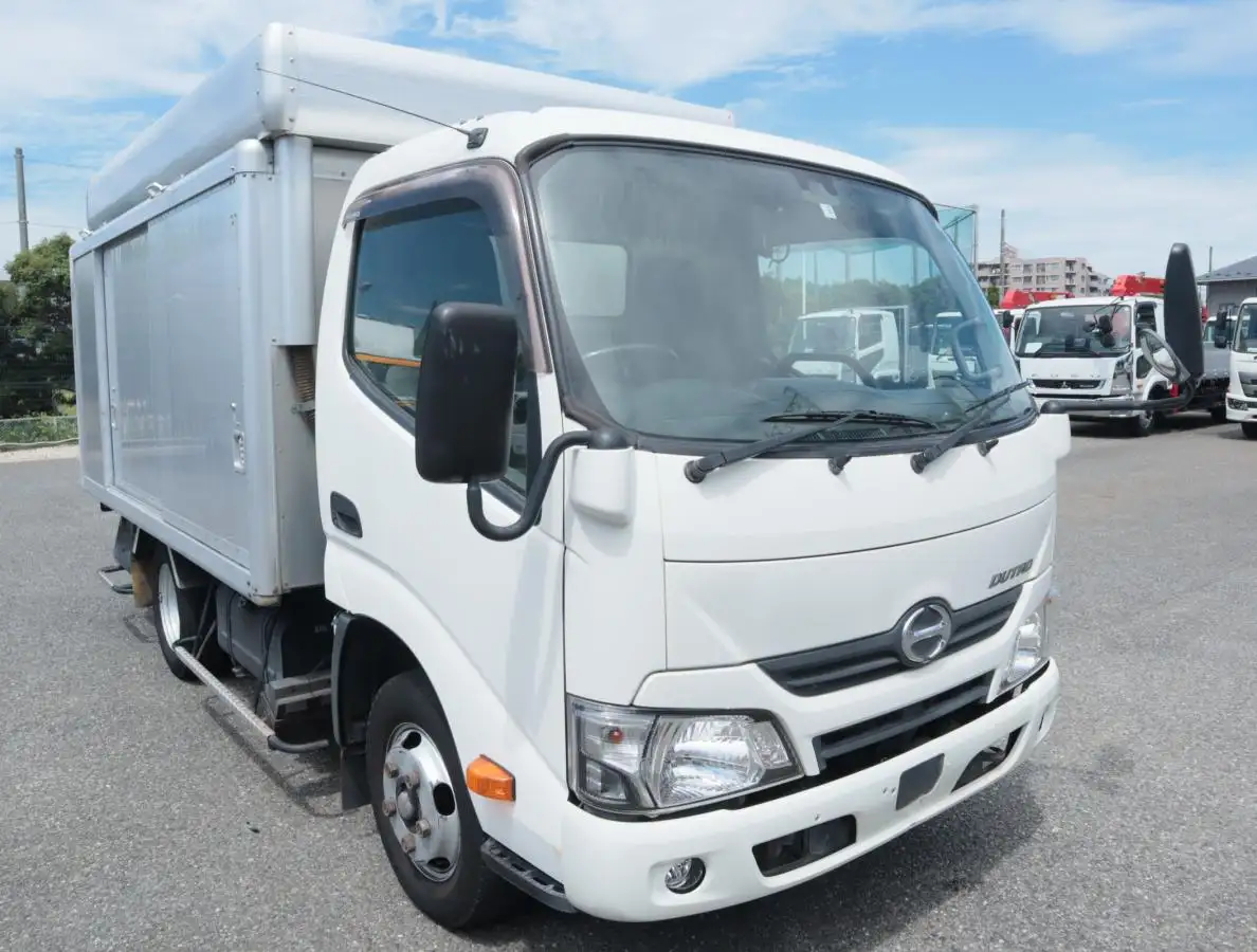 日野 デュトロ 小型 アルミバン ボトルカー サイドドアの中古トラック画像2