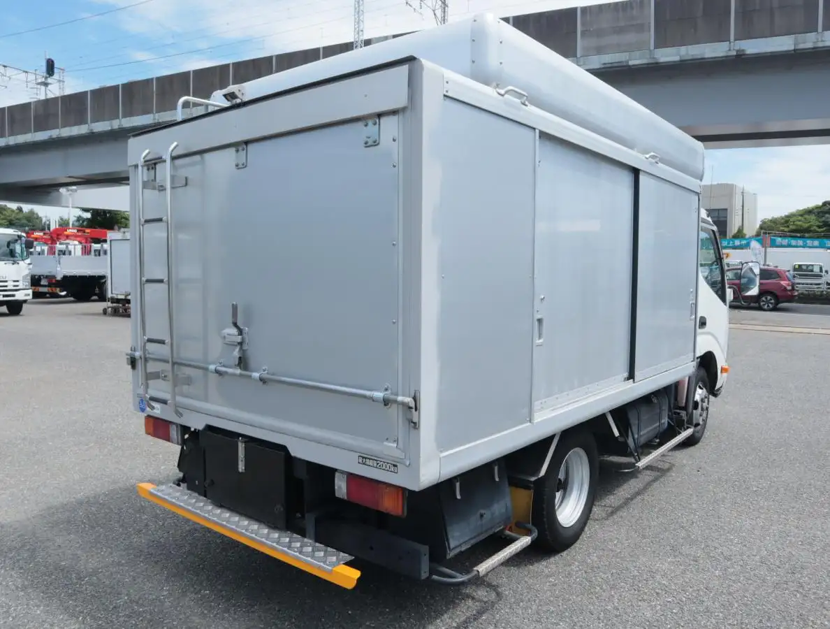 日野 デュトロ 小型 アルミバン ボトルカー サイドドアの中古トラック画像3