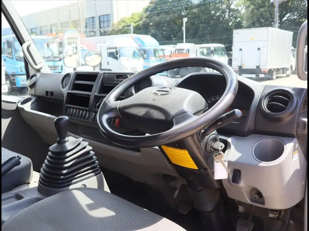 日野 デュトロ 小型 平ボディ SKG-XZC710M H23の中古トラック画像11