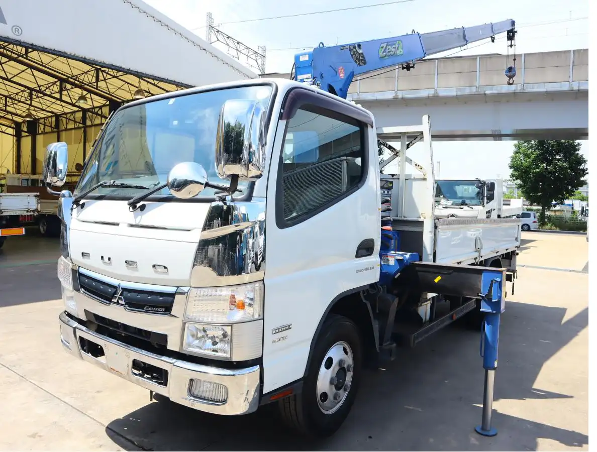 三菱 キャンター 小型 クレーン付 床鉄板 4段の中古トラック画像1