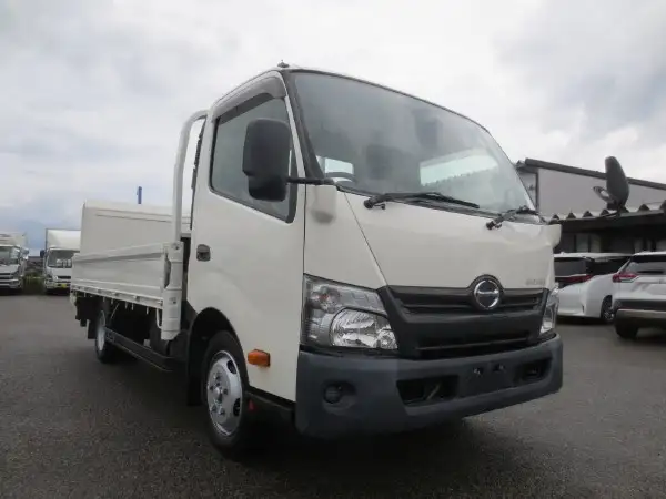 日野 デュトロ 小型 平ボディ パワーゲート TKG-XZU710Mの中古トラック画像3