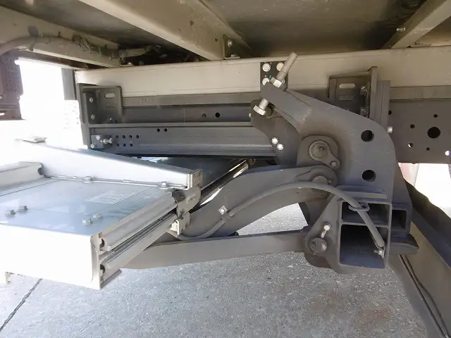 いすゞ エルフ 小型 冷凍冷蔵 低温 パワーゲートの中古トラック画像18