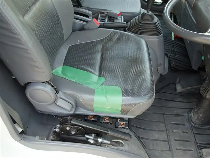 いすゞ フォワード 中型/増トン ダンプ 土砂禁 ステンレス張りの中古トラック画像10