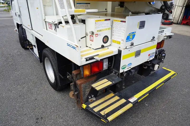 いすゞ エルフ 小型 高所・建柱車 高所作業車 電工仕様の中古トラック画像10