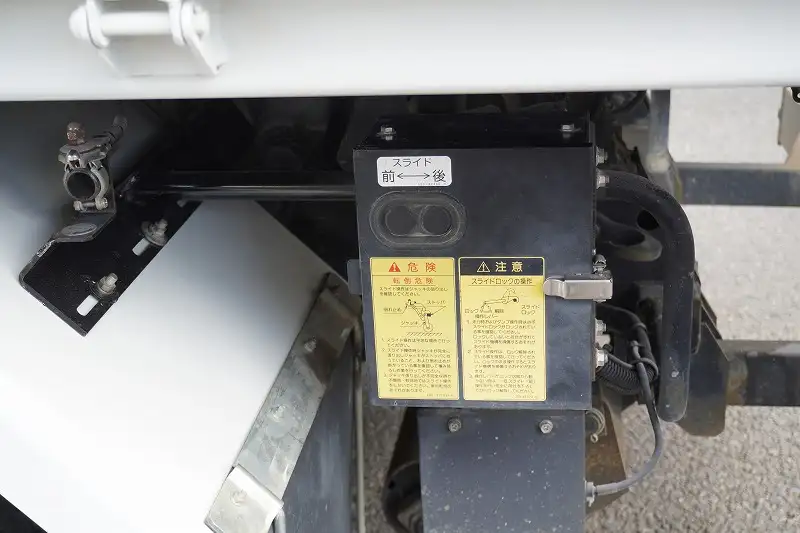 いすゞ フォワード 中型/増トン ダンプ ワイド LKG-FTR90S2 の