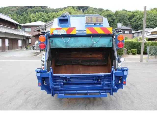 いすゞ エルフ 小型 パッカー車 プレス式 の中古トラック画像4