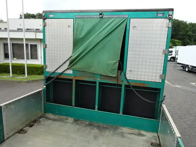 日産UD クオン 大型 平ボディ 床鉄板 アルミブロックの中古トラック画像5
