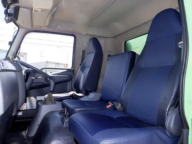 三菱 ファイター 中型/増トン パッカー車 プレス式 ベッドの中古トラック画像8