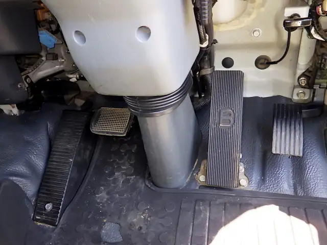 三菱 ファイター 中型/増トン パッカー車 プレス式 ベッドの中古トラック画像11