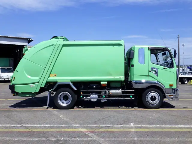 三菱 ファイター 中型/増トン パッカー車 プレス式 ベッドの中古トラック画像2