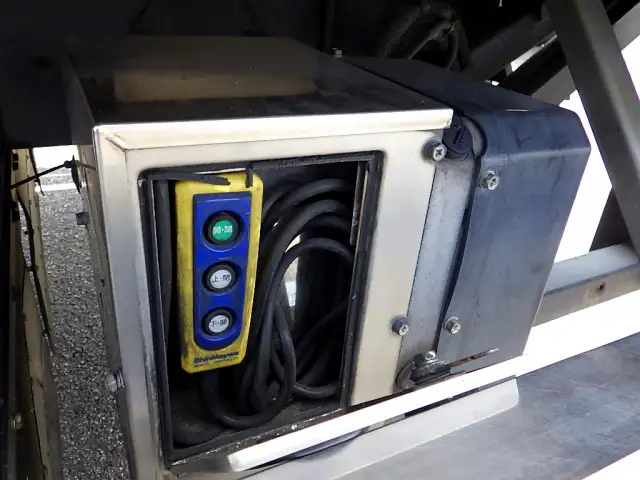 日野 レンジャー 中型/増トン 冷凍冷蔵 標準 SKG-FC7JKAG の中古