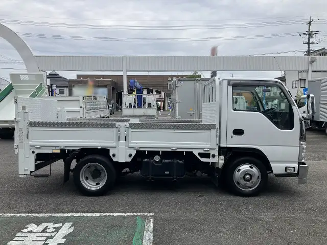 いすゞ エルフ 小型 平ボディ パワーゲート 床鉄板の中古トラック画像2