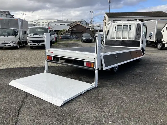 いすゞ エルフ 小型 平ボディ パワーゲート TPG-NNR85ARの中古トラック画像4
