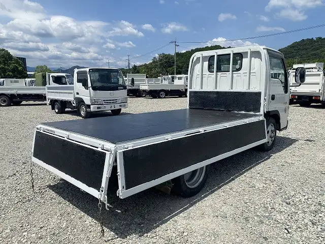 いすゞ エルフ 小型 平ボディ KR-NKR81EA H15の中古トラック画像4