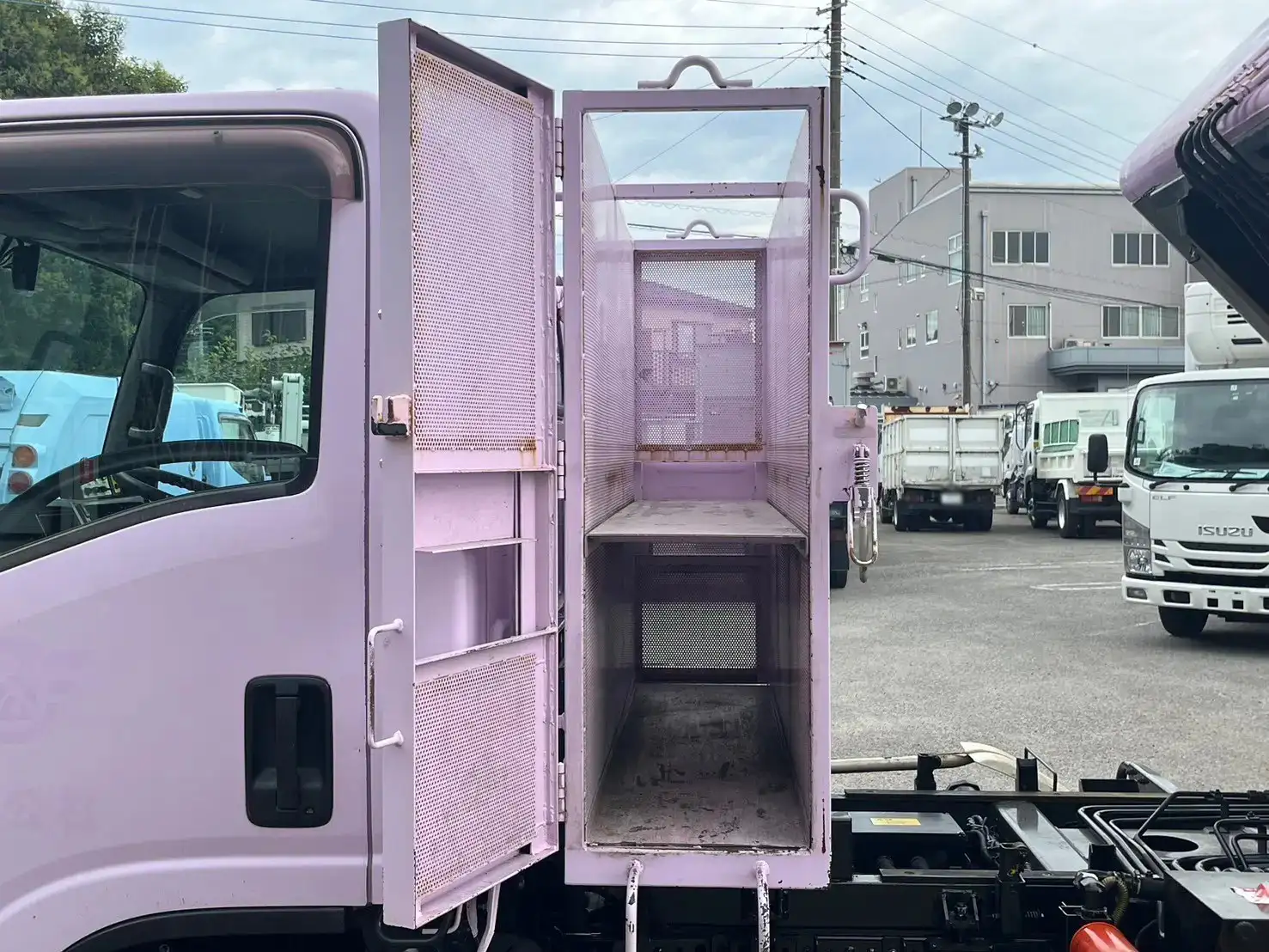 いすゞ エルフ 小型 パッカー車 巻き込み式 回転ダンプ式の中古トラック画像6