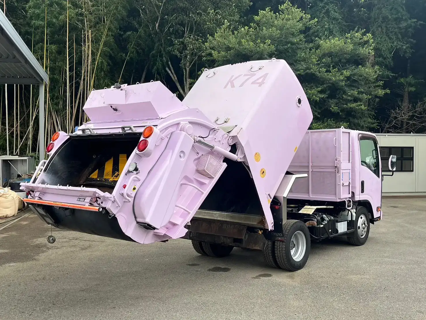 いすゞ エルフ 小型 パッカー車 巻き込み式 回転ダンプ式の中古トラック画像8